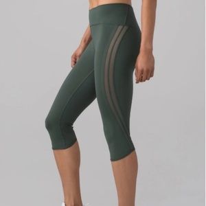 Lululemon Olive Cropped Leggings